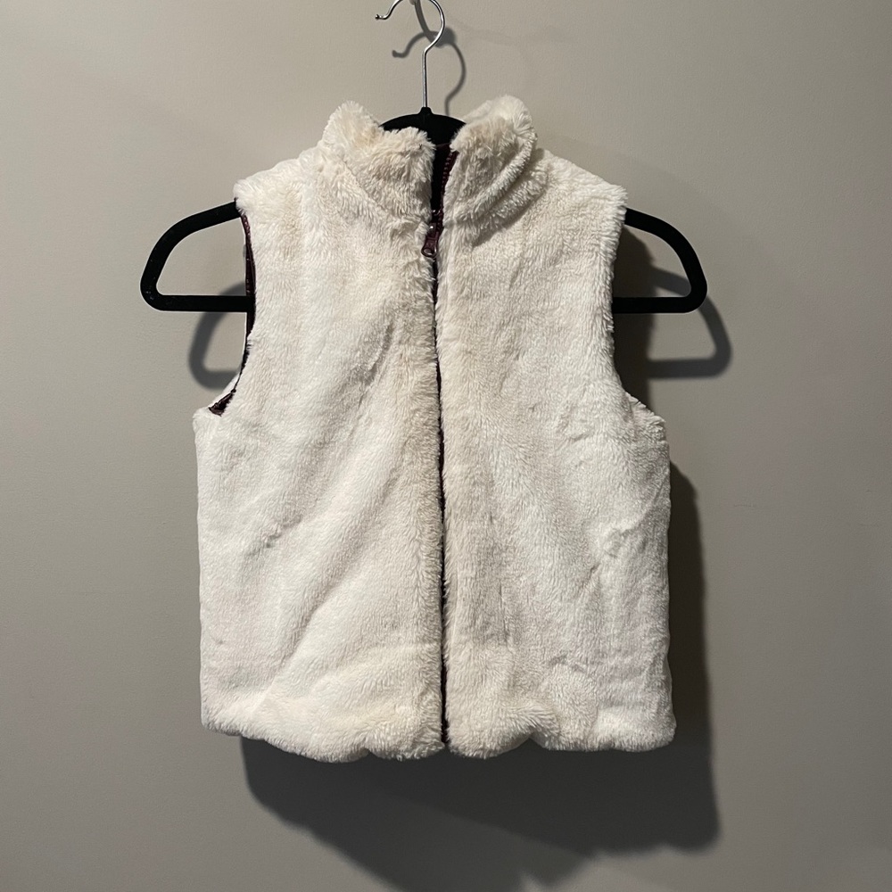 Reversible girls puff vest